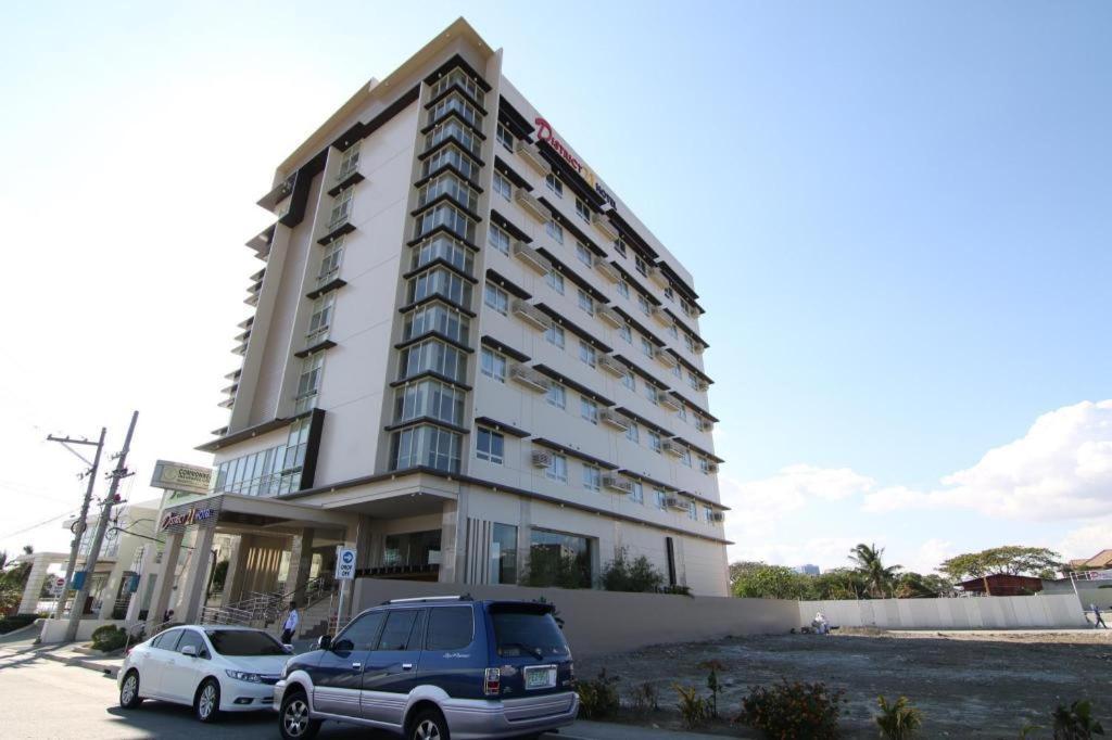 District 21 Hotel Iloilo Exterior foto
